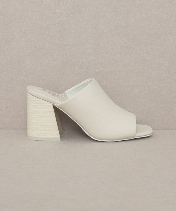 Kathleen Block Heel