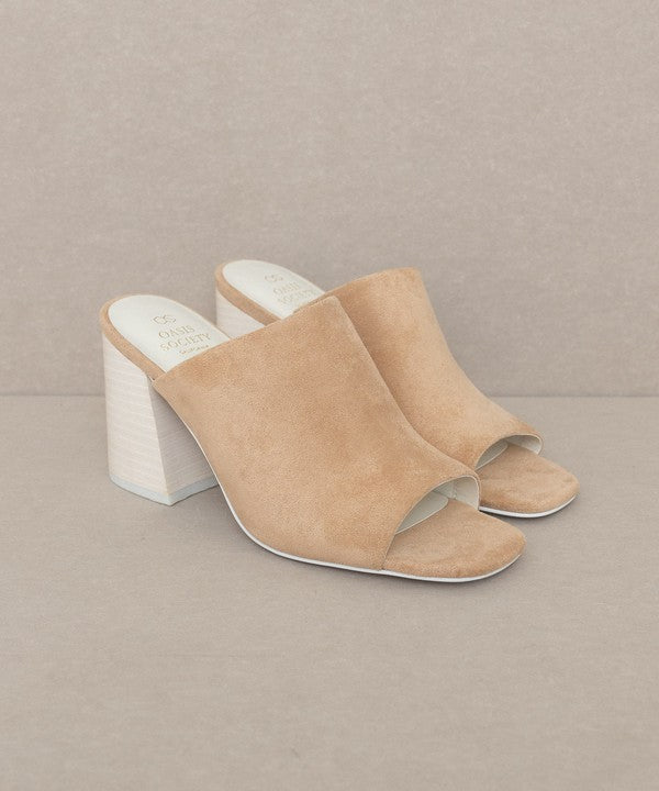 Kathleen Block Heel